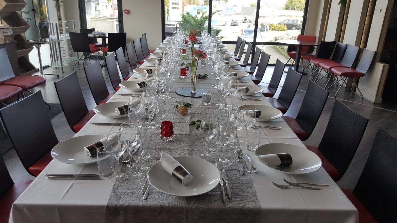 Hotel De Loire Et Restaurant Les Bateliers Trélazé Eksteriør bilde