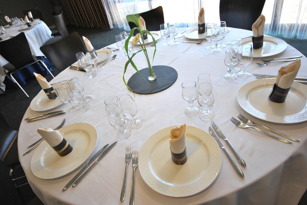 Hotel De Loire Et Restaurant Les Bateliers Trélazé Eksteriør bilde