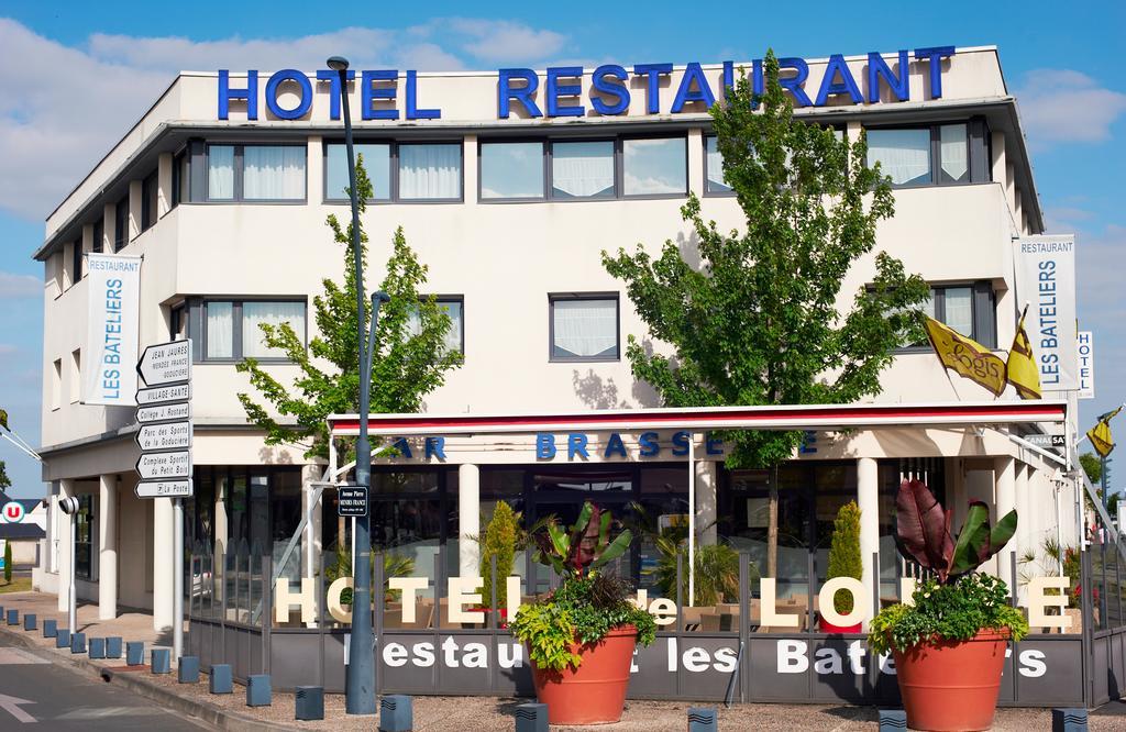 Hotel De Loire Et Restaurant Les Bateliers Trélazé Eksteriør bilde